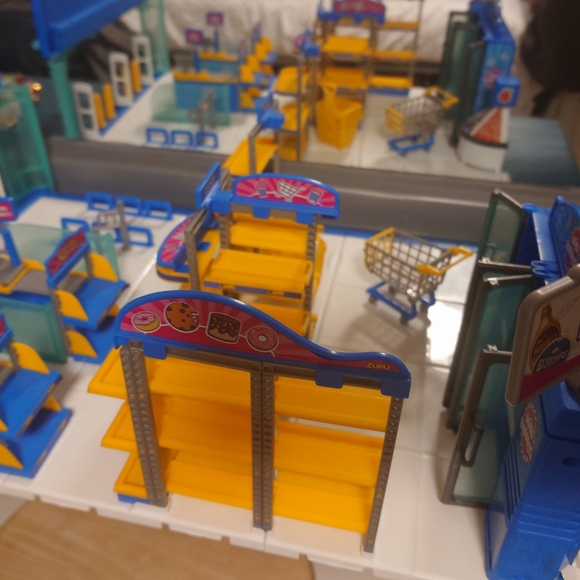 MiniBrands MiniMart Playset BUILT & will ship either way - Picture 8 of 13